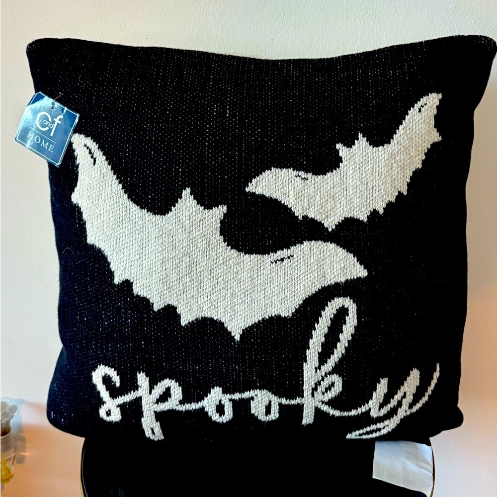 New C and F Design Halloween Reversible Knitted Pillow 20x20 Bats Spooky NWT